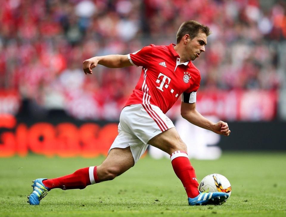 Philipp Lahm đã giải nghệ ở tuổi 33