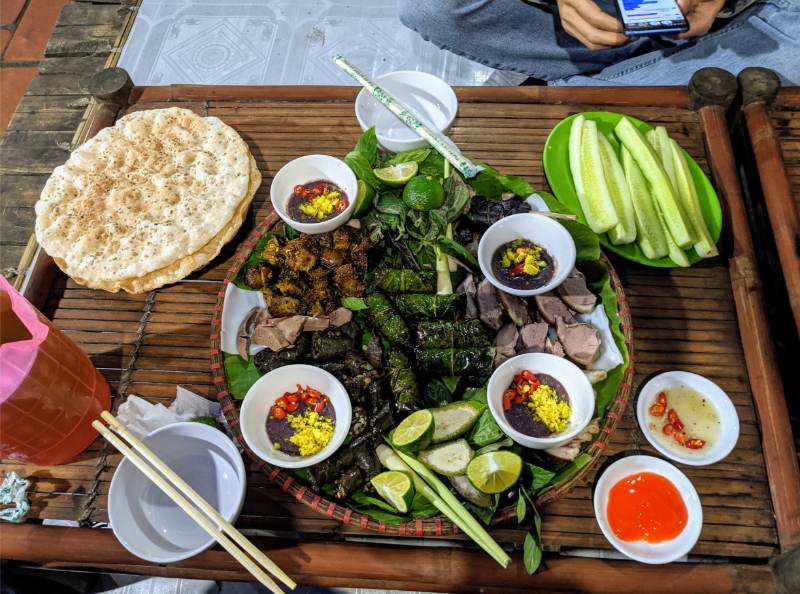 Thịt chó là một trong những món giải xui khá hiệu quả