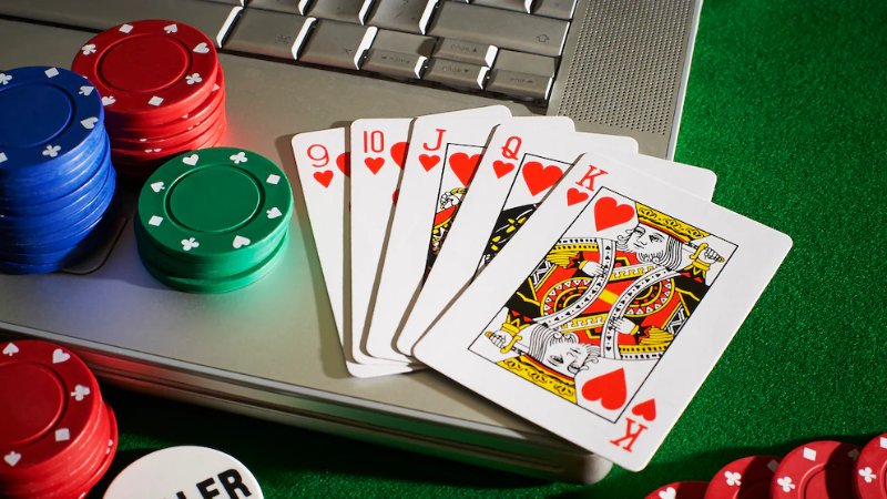 Chia sẻ một số cách đọc tín hiệu Poker hay