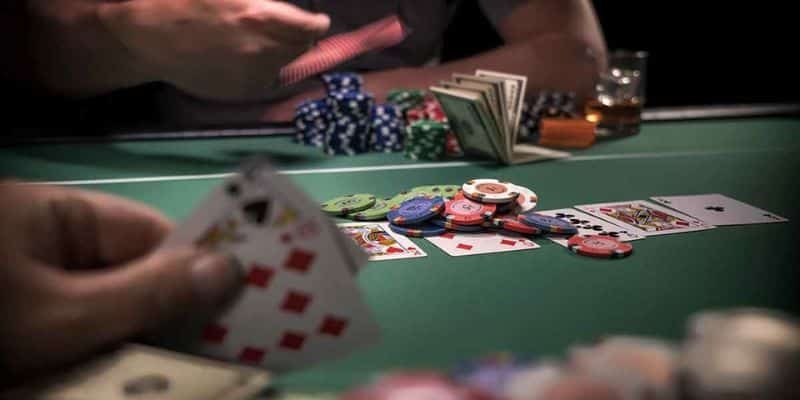 Mỗi nhóm đối thủ Poker đều mang đến thách thức riêng